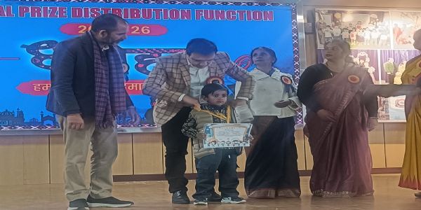 शेमफोर्ड लिटिल स्टार के बच्चों ने वार्षिक समारोह में मचाई धूम