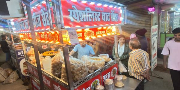 खाद्य सुरक्षा अधिकारियों ने किया बेकरी निर्माण केंद्रों और ठेलों, फास्ट फूड स्टॉल का निरीक्षण