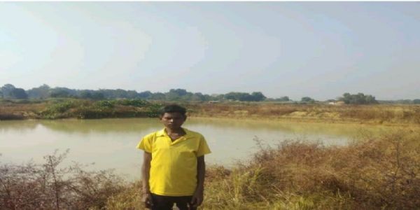 बलरामपुर : मनरेगा से बदली किसान की किस्मत, डबरी निर्माण ने खेती को दिया नया सहारा
