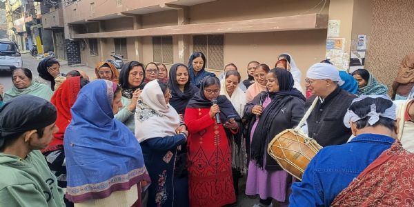 गुरु गोबिंद सिंह जी के प्रकाश पर्व पर श्रद्धालुओं ने निकाली प्रभात फेरी