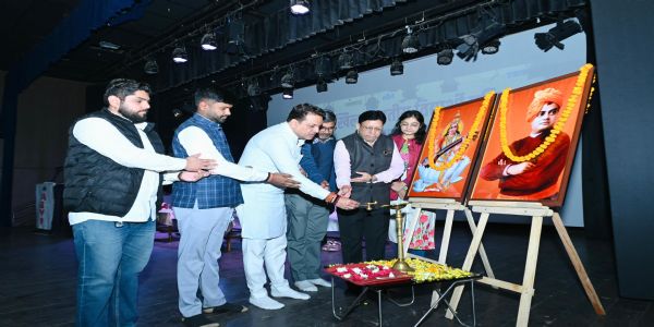 जबलपुरः सामान्य ज्ञान प्रतियोगिता का पुरस्कार वितरण एवं प्रतिभा सम्मान समारोह संपन्न