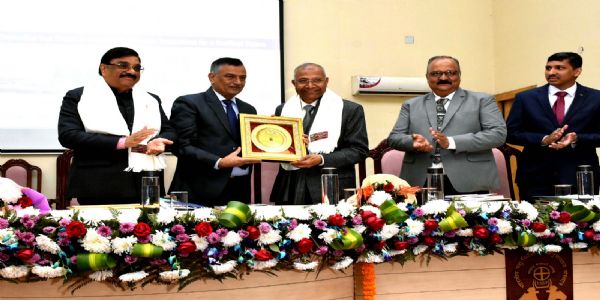 भैंस आधारित अर्थव्यवस्था ग्रामीण भारत की रीढ़, जलवायु परिवर्तन बड़ी चुनौती: डॉ. के.एम. पाठक