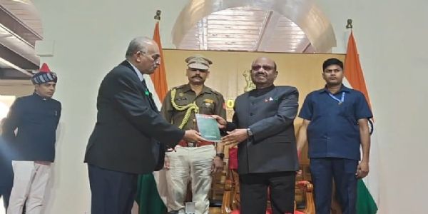 विजय दिवस से पहले राज्यपाल बोस ने बांग्लादेश मुक्ति संग्राम के दिग्गजों को किया सम्मानित