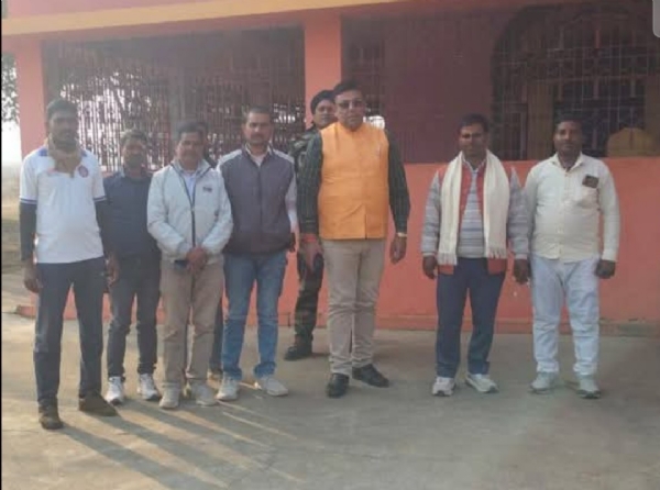 मंदिर पहुंचे विधायक मंदिर पहुंचे विधायक