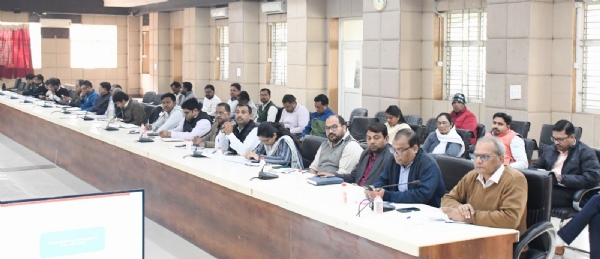 बैठक की फाेटाे। बैठक की फाेटाे।