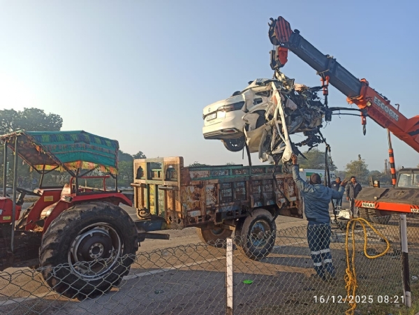 चित्तौड़गढ़ जिले के भादसोड़ा थाना क्षेत्र में हुआ सड़क हादसा। चित्तौड़गढ़ जिले के भादसोड़ा थाना क्षेत्र में हुआ सड़क हादसा।