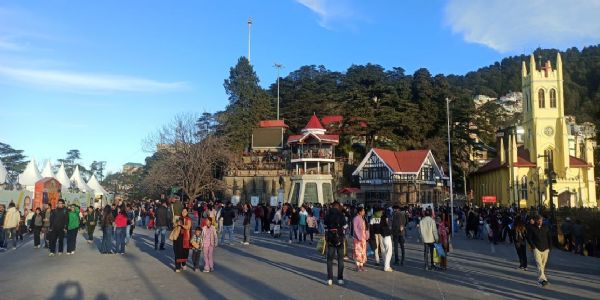 दिसम्बर में शिमला की रातें गर्म, पारा 11 डिग्री के पार, निचले इलाकों में कोहरे की मार