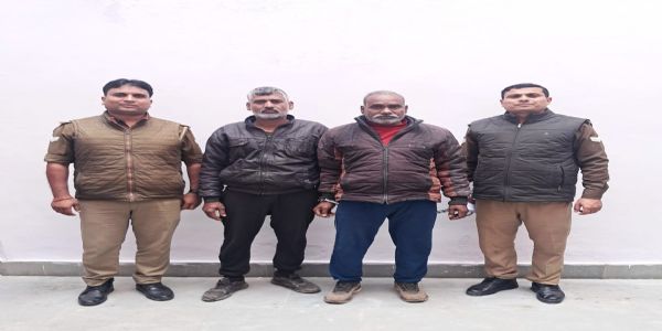 20-20 हजार के इनामी दो गो-तस्कर गिरफ्तार