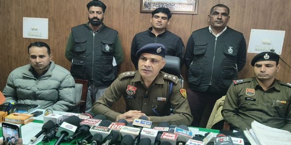 सिरसा में लाखाें की अफीम समेत तस्कर काबू