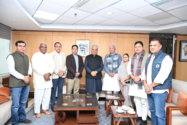 राजस्थान के सांसदाें के साथ दिल्ली में केंद्रीय मंत्री भूपेंद्र यादव से मिले राजस्थान के सांसदाें के साथ दिल्ली में केंद्रीय मंत्री भूपेंद्र यादव से मिले