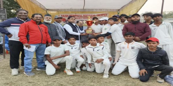 विजेता शुआट्स क्लब की टीम विजेता शुआट्स क्लब की टीम