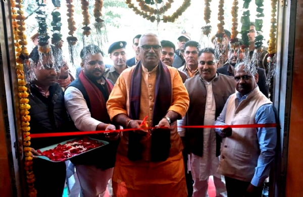 प्रभारी मंत्री ने किया जिला स्तरीय विकास प्रदर्शनी का शुभारंभ