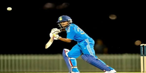 भारतीय बल्लेबाज अभिज्ञान कुंडू भारतीय बल्लेबाज अभिज्ञान कुंडू