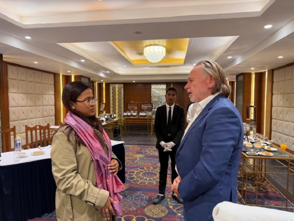 बैठक में हाईकमिश्नर के साथ मंत्री शिल्पी तिर्की बैठक में हाईकमिश्नर के साथ मंत्री शिल्पी तिर्की