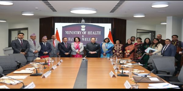 जेपी नड्डा ने नेपाल के स्वास्थ्य मंत्री के साथ की बैठक