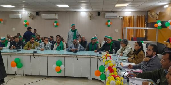 किसान दिवस : गन्ना समिति का मुख्यालय जनपद फतेहपुर में स्थापित किये जाने की मांग