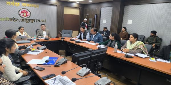 अनूपपुर: जिले में दुग्ध उत्पादन को बढ़ावा देने के उद्देश्य से मिल्क रूट करें तैयार-कलेक्टर