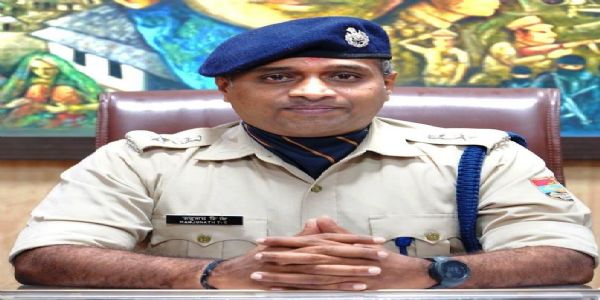 क्रिसमस व नववर्ष पर सुगम यातायात के लिए लागू होगी स्टिकर व्यवस्था