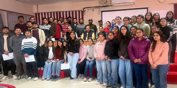 नैतिक पशु चिकित्सा पद्धतियां एवं पशु कल्याण अत्यंत आवश्यक : कुलपति