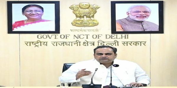 दिल्ली सरकार ने सैनिकों को 25 ऑक्सीजन कंसंट्रेटर और 25 बीआईपीएपी सपोर्ट मशीनें उपलब्ध कराई