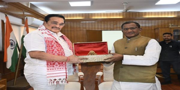 केंद्रीय जल शक्ति मंत्री पाटिल से राज्यपाल आचार्य ने की मुलाकात