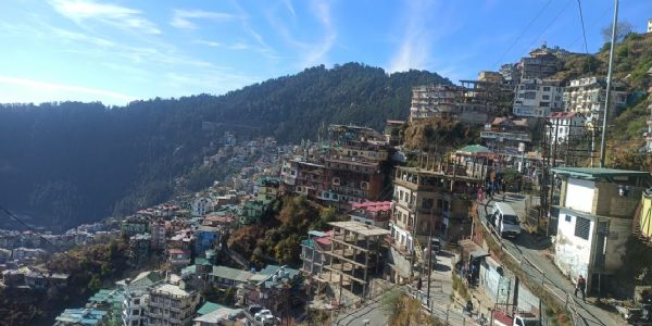 पहाड़ों में ठंड, शिमला की रातें गर्म, मैदानों में कोहरे की चादर