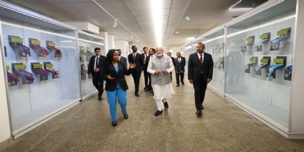 अदीसा अबाबा में प्रधानमंत्री नरेन्द्र मोदी ने इथोपिया के नेशनल पैलेस म्यूजियम का भ्रमण किया। फोटो - प्रधानमंत्री मोदी के एक्स अकाउंट से