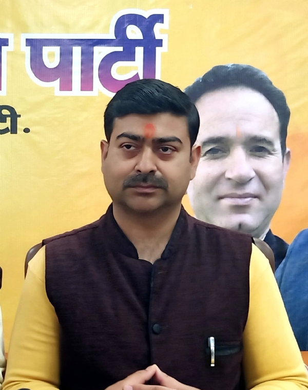 यूएसबीआरएल भारत की सैन्य सर्वोच्चता की स्टील रीढ़ के रूप में उभरी है : डॉ. प्रदीप यूएसबीआरएल भारत की सैन्य सर्वोच्चता की स्टील रीढ़ के रूप में उभरी है : डॉ. प्रदीप