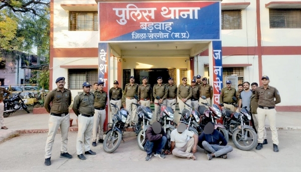 मप्र पुलिस की वाहन चोरों पर बड़ी कार्रवाई मप्र पुलिस की वाहन चोरों पर बड़ी कार्रवाई