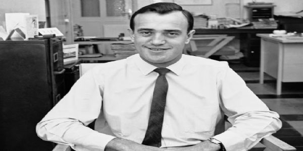 पीटर अर्नेट का यह फोटो 18 मार्च 1963 का है। तब वह  कुआलालंपुर (मलेशिया) थे। फोटो - इंटरनेट मीडिया