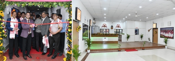 गुवाहाटी रेलवे स्टेशन पर विश्वस्तरीय रिटायरिंग रूम और डॉरमेट्री के उद्घाटन की तस्वीर। गुवाहाटी रेलवे स्टेशन पर विश्वस्तरीय रिटायरिंग रूम और डॉरमेट्री के उद्घाटन की तस्वीर।