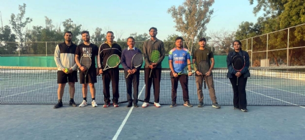 टूर्नामेंट में भाग लेने वाले खिलाड़ी। टूर्नामेंट में भाग लेने वाले खिलाड़ी।