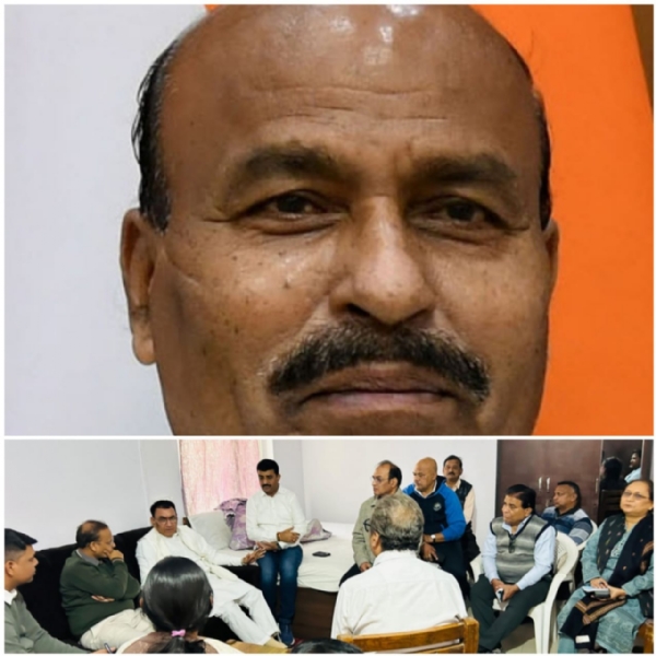 आगमन,कार्यक्रम को लेकर मंत्री पंवार ने की समीक्षा बैठक आगमन,कार्यक्रम को लेकर मंत्री पंवार ने की समीक्षा बैठक