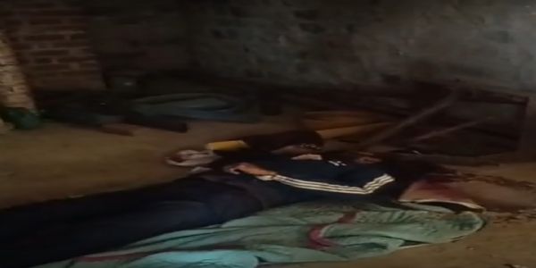 श्योपुर: खेत में बने कमरे में मिली युवक की गला रेती हुई लाश