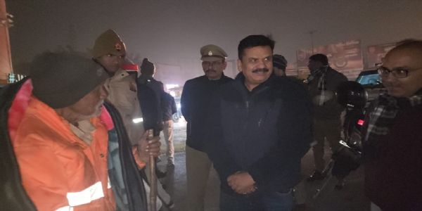 शीतलहर के दौरान कोई भी निराश्रित, असहाय या जरूरतमंद व्यक्ति खुले में न रहे : जिलाधिकारी