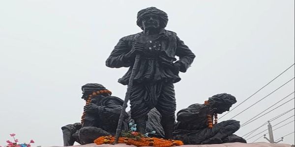 लोक नाटककार भिखारी ठाकुर की जयंती: भोजपुरी लोकसंस्कृति के अमर हस्ताक्षर