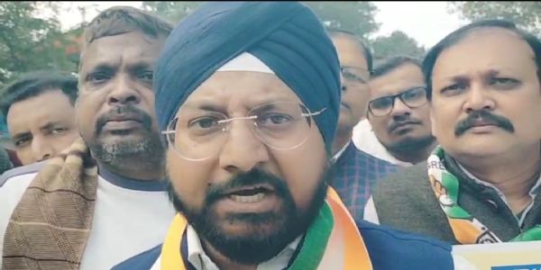 संवैधानिक संस्थाओं का दुरुपयोग कर लोकतंत्र को कमजोर कर रही है भाजपा : परविन्द्र सिंह