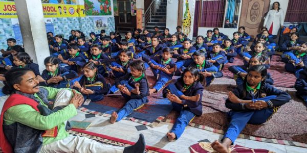 बाल योग संस्कारशाला में बच्चों ने सीखे स्वस्थ जीवन के सूत्र
