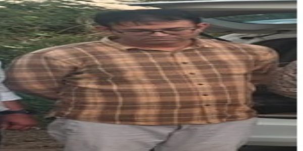 ब्लॉक मुख्य चिकित्साधिकारी 50 हजार रूपये की रिश्वत लेते  गिरफ्तार