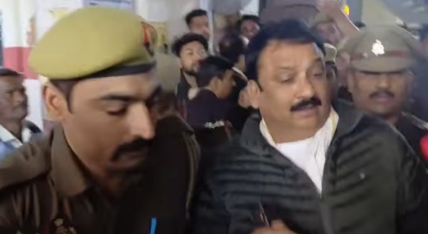 न्यायालय में पुलिस कस्टडी में सपा के पूर्व विधायक