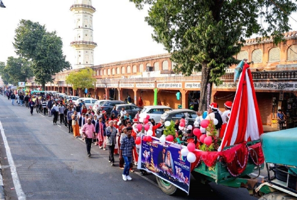 क्रिसमस:क्रिसमस पर्व की तैयारियां जोरों पर क्रिसमस:क्रिसमस पर्व की तैयारियां जोरों पर