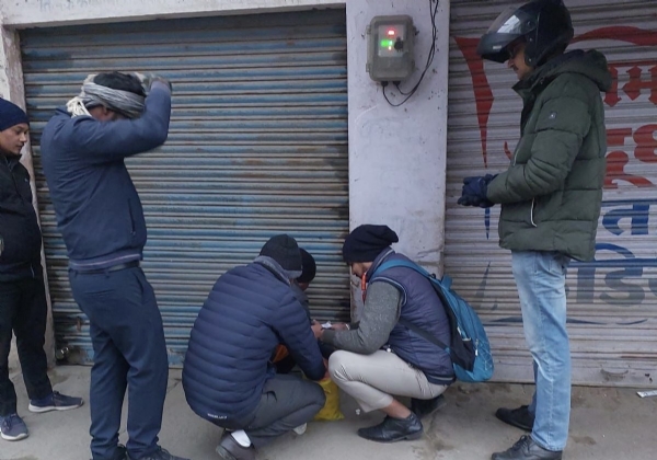 नगर निगम बरेली द्वारा बकाया संपत्ति कर न जमा करने वालों की संपत्ति सील करते हुए। नगर निगम बरेली द्वारा बकाया संपत्ति कर न जमा करने वालों की संपत्ति सील करते हुए।