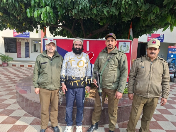 स्वदेशी मेला स्थानीय कारीगरों को सशक्त करेगा, आत्मनिर्भर जम्मू-कश्मीर का निर्माण करेगा: अशोक कौल स्वदेशी मेला स्थानीय कारीगरों को सशक्त करेगा, आत्मनिर्भर जम्मू-कश्मीर का निर्माण करेगा: अशोक कौल