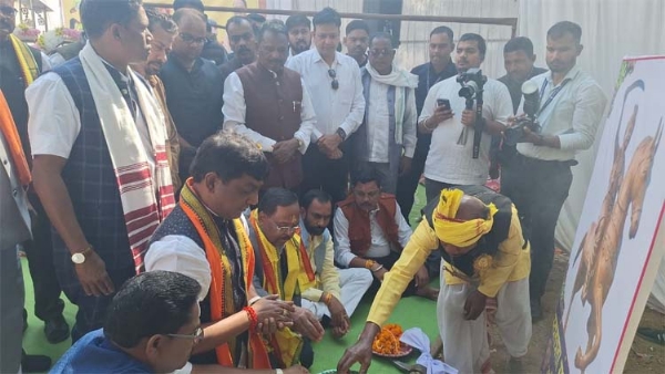 शहीद वीर नारायण सिंह की प्रतिमा स्थापित किए जाने हेतु भूमिपूजन शहीद वीर नारायण सिंह की प्रतिमा स्थापित किए जाने हेतु भूमिपूजन