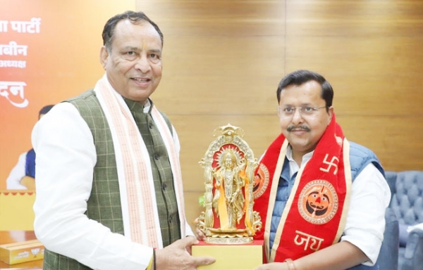 सोनीपत: भाजपा प्रदेश अध्यक्ष बड़ौली नवनियुक्त कार्यकारी राष्ट्रीय अध्यक्ष नितिन नबीन से मुलाकात करते हुए सोनीपत: भाजपा प्रदेश अध्यक्ष बड़ौली नवनियुक्त कार्यकारी राष्ट्रीय अध्यक्ष नितिन नबीन से मुलाकात करते हुए