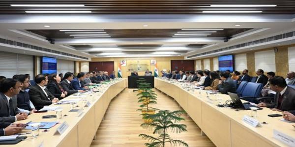 केन्द्र सरकार की समीक्षा बैठक