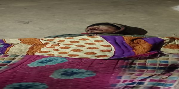 मृतक की पहचान महेंदा सिंह मंझवार 45 वर्ष के रूप में