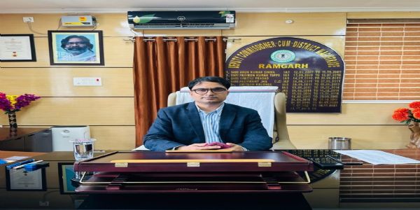 रामगढ़ के जंगल में हाथी मचा रहे तांडव, जिला प्रशासन ने जारी किया अलर्ट