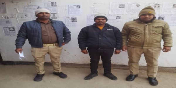 दुष्कर्म व अपहरण के आरोपित को पुलिस ने किया गिरफ्तार