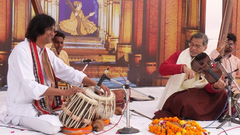 तानसेन की जन्मस्थली बेहट में सजी अंतिम दिवस की प्रातःकालीन सभा तानसेन की जन्मस्थली बेहट में सजी अंतिम दिवस की प्रातःकालीन सभा